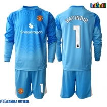 Camisa de Futebol Manchester United Altay Bayindir #1 Goleiro Equipamento Principal Infantil 2025-26 Manga Comprida (+ Calças curtas)